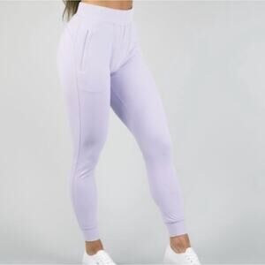 Alphalete premium jogger lavender